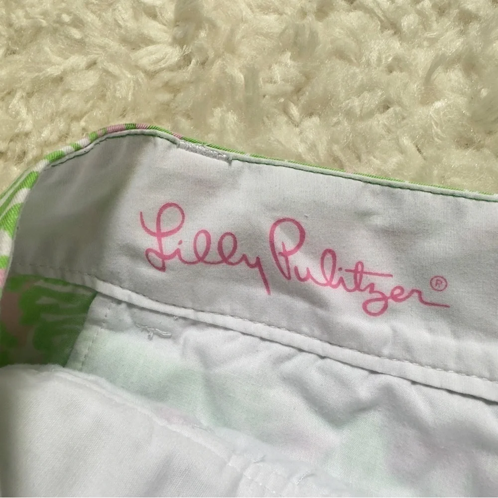 Lilly Pulitzer the chipper green pink lion low rise Bermuda 9.5” shorts